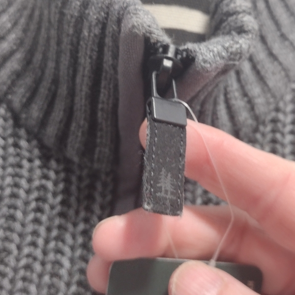 G. H. Bass & Co. Gray Ribbed Knit 1/4 Zip Mock Neck Pullover Sweater - Picture 16 of 16